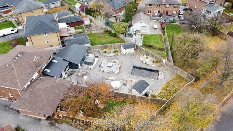 Photo 35 at 18 Wyndcliff Crescent, Victoria Village, Toronto