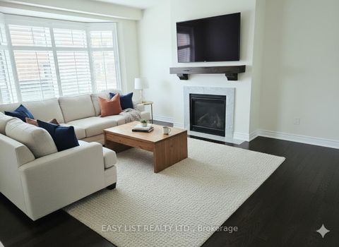 Photo 6 at 79 Algoma Drive, Kleinburg, Vaughan