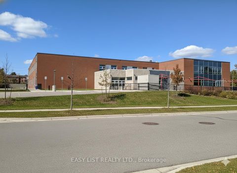 Photo 18 at 79 Algoma Drive, Kleinburg, Vaughan