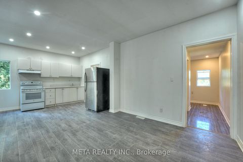 Photo 11 at 35 Duncombe Boulevard, Scarborough Village, Toronto