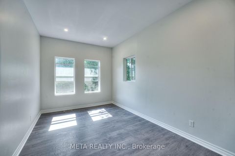Photo 16 at 35 Duncombe Boulevard, Scarborough Village, Toronto