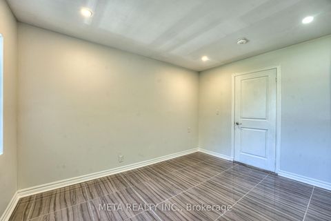 Photo 22 at 35 Duncombe Boulevard, Scarborough Village, Toronto