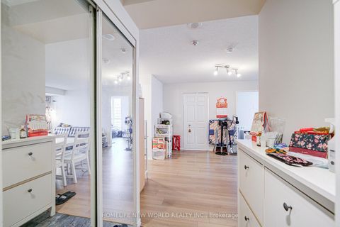 Photo 3 at 1703 - 3 Pemberton Avenue, Newtonbrook East, Toronto