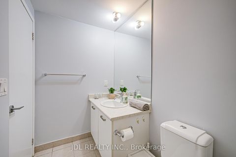 Photo 3 at 2208 - 832 Bay Street, Bay Street Corridor, Toronto