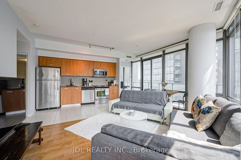 Photo 13 at 2208 - 832 Bay Street, Bay Street Corridor, Toronto