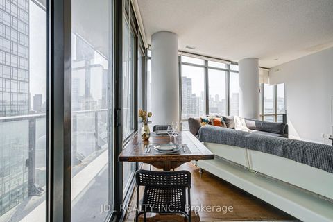 Photo 15 at 2208 - 832 Bay Street, Bay Street Corridor, Toronto