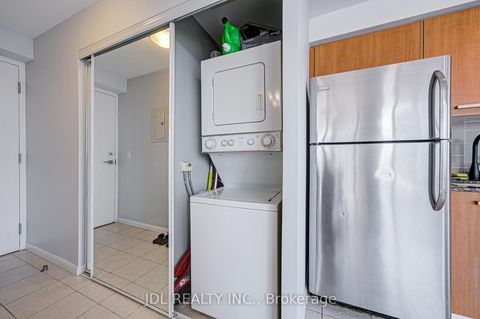 Photo 33 at 2208 - 832 Bay Street, Bay Street Corridor, Toronto