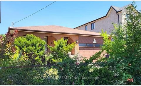 Photo 5 at 639 Royal York Road, Queensway, Toronto