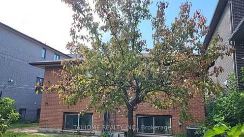 Photo 7 at 639 Royal York Road, Queensway, Toronto