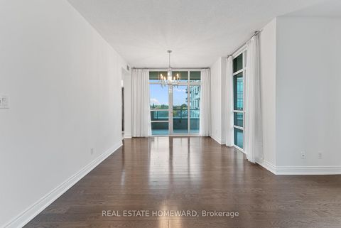 Photo 5 at 714 - 10 Bloorview Place, Don Valley Village, Toronto