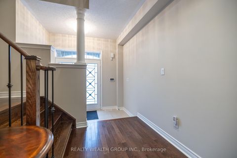 Photo 2 at 32 Rock Elm Court, Patterson, Vaughan