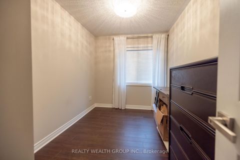 Photo 23 at 32 Rock Elm Court, Patterson, Vaughan