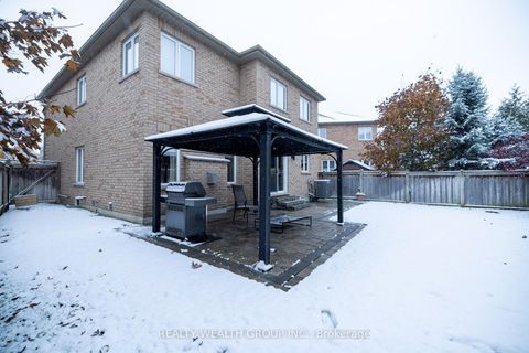 Photo 32 at 32 Rock Elm Court, Patterson, Vaughan