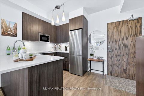 Photo 16 at 204 - 99 Eagle Rock Way, Rural Vaughan, Vaughan