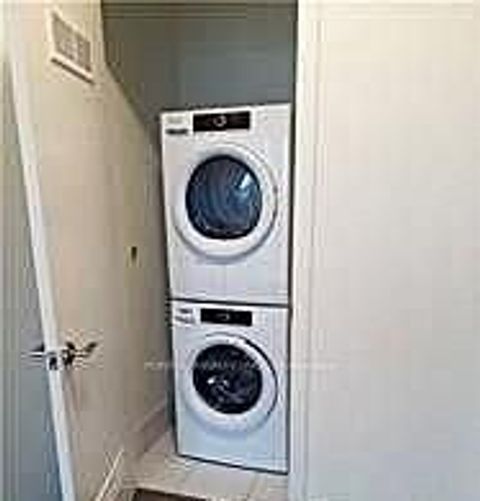 Photo 11 at 1005 - 3237 Bayview Avenue, Steeles, Toronto