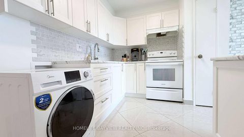 Photo 3 at 909 - 4645 Jane Street, Black Creek, Toronto