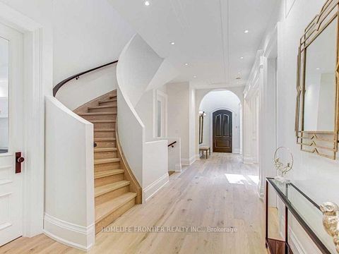 Photo 7 at 20 Arrowstook Road, Bayview Village, Toronto