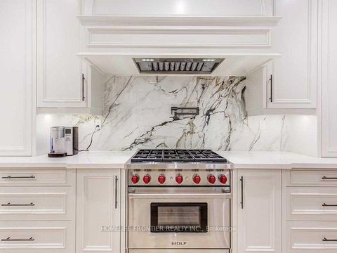 Photo 11 at 20 Arrowstook Road, Bayview Village, Toronto