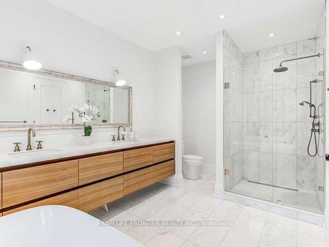 Photo 13 at 20 Arrowstook Road, Bayview Village, Toronto