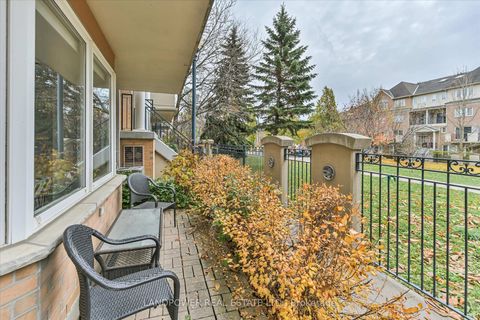 Photo 2 at 1231 - 28 Sommerset Way S, Willowdale East, Toronto