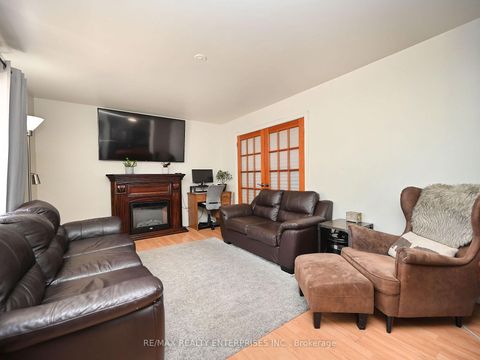 Photo 14 at 13 Avon Park Drive, Queensway, Toronto