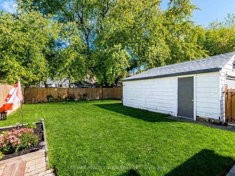 Photo 39 at 13 Avon Park Drive, Queensway, Toronto