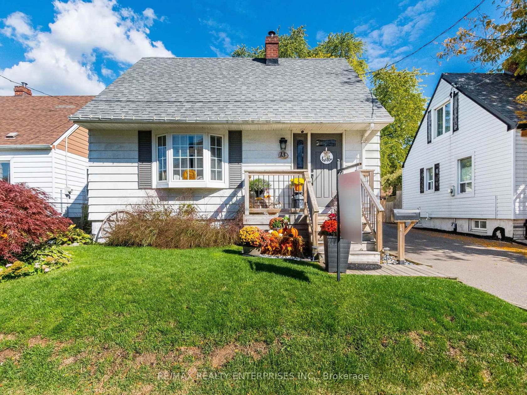 13 Avon Park Drive, Queensway, Toronto 