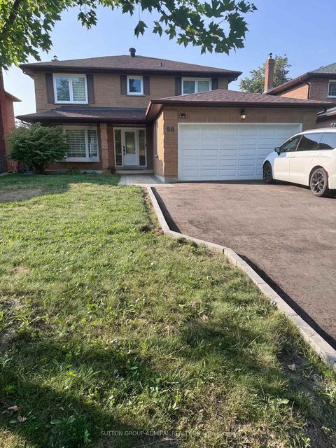 Photo 5 at 98 Golf Links Drive, Aurora Highlands, Aurora