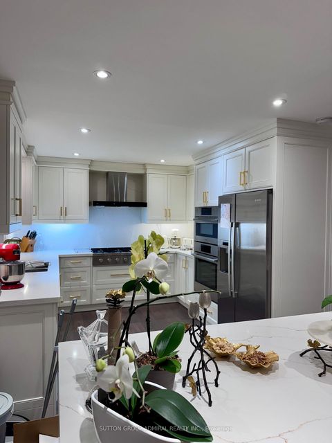 Photo 11 at 98 Golf Links Drive, Aurora Highlands, Aurora