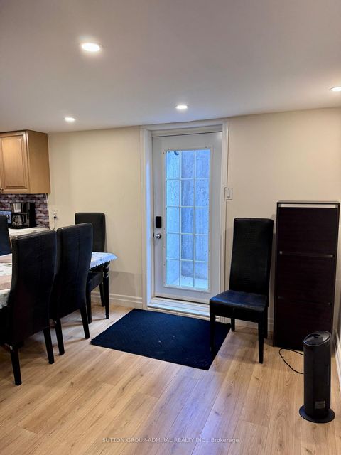 Photo 14 at 98 Golf Links Drive, Aurora Highlands, Aurora