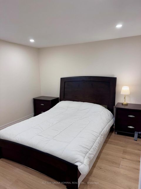 Photo 15 at 98 Golf Links Drive, Aurora Highlands, Aurora