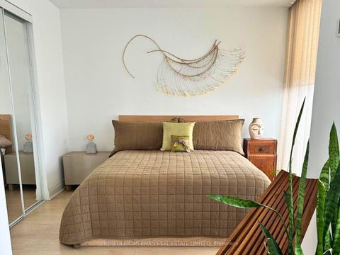 Photo 9 at 118 - 12 Woodstream Boulevard, Vaughan Grove, Vaughan