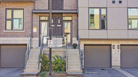 Photo 1 at 247 Smallwood Circle S, Brownridge, Vaughan