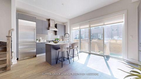 Photo 9 at 247 Smallwood Circle S, Brownridge, Vaughan