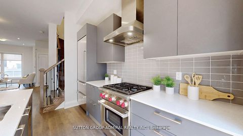 Photo 14 at 247 Smallwood Circle S, Brownridge, Vaughan