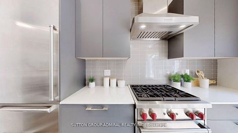 Photo 16 at 247 Smallwood Circle S, Brownridge, Vaughan