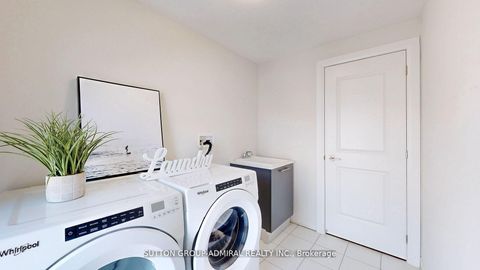 Photo 17 at 247 Smallwood Circle S, Brownridge, Vaughan