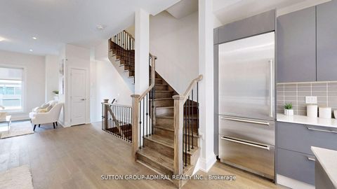 Photo 18 at 247 Smallwood Circle S, Brownridge, Vaughan