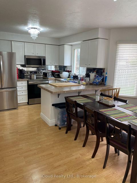 Photo 2 at 87 O'Connor Crescent S, North Richvale, Richmond Hill