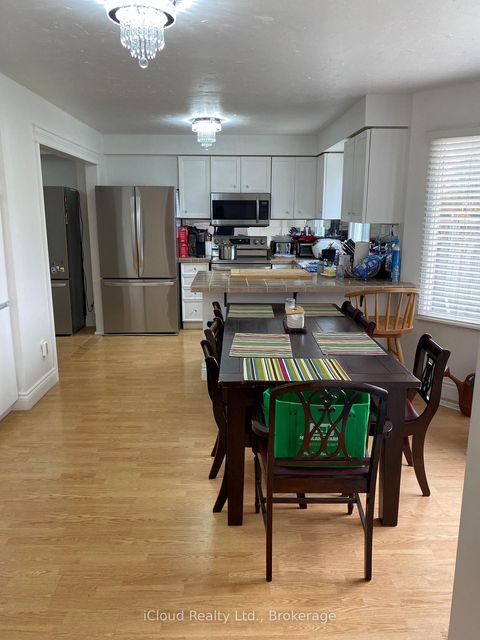 Photo 4 at 87 O'Connor Crescent S, North Richvale, Richmond Hill