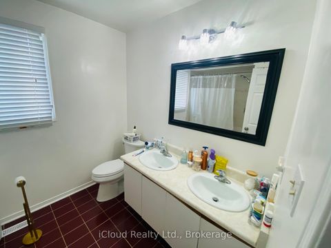 Photo 10 at 87 O'Connor Crescent S, North Richvale, Richmond Hill