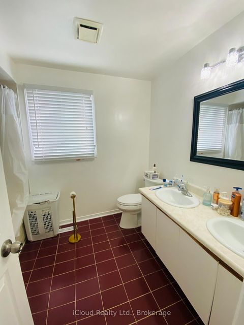 Photo 14 at 87 O'Connor Crescent S, North Richvale, Richmond Hill