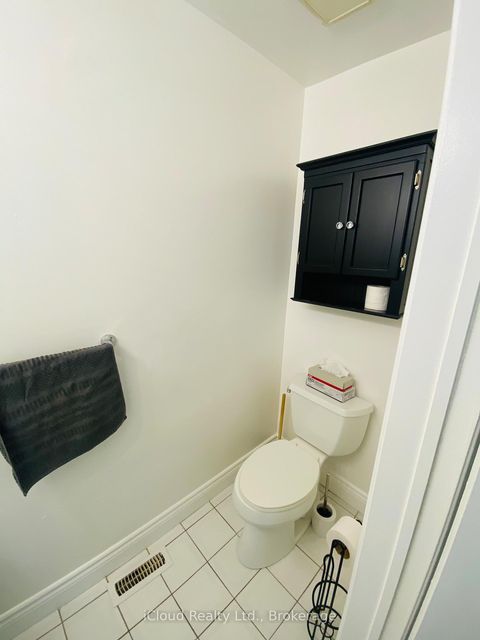 Photo 15 at 87 O'Connor Crescent S, North Richvale, Richmond Hill