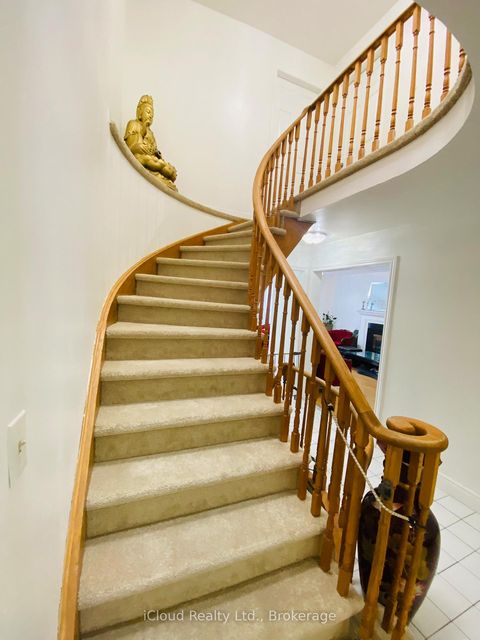 Photo 16 at 87 O'Connor Crescent S, North Richvale, Richmond Hill