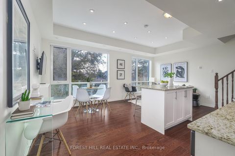 Photo 2 at 318 - 639 Lawrence Avenue W, Lawrence, Toronto