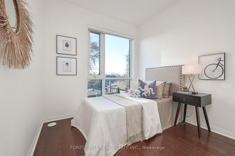 Photo 17 at 318 - 639 Lawrence Avenue W, Lawrence, Toronto