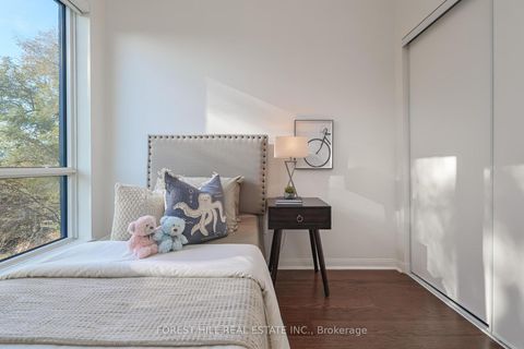 Photo 19 at 318 - 639 Lawrence Avenue W, Lawrence, Toronto