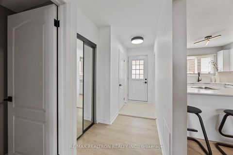 Photo 15 at 114 - 65 Godstone Road, Don Valley Village, Toronto