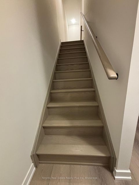 Photo 9 at 1341 Kaniv Street, NW Northwest, Oakville