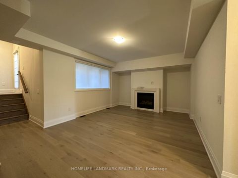 Photo 12 at 9420 BAYVIEW Avenue, Observatory, Richmond Hill